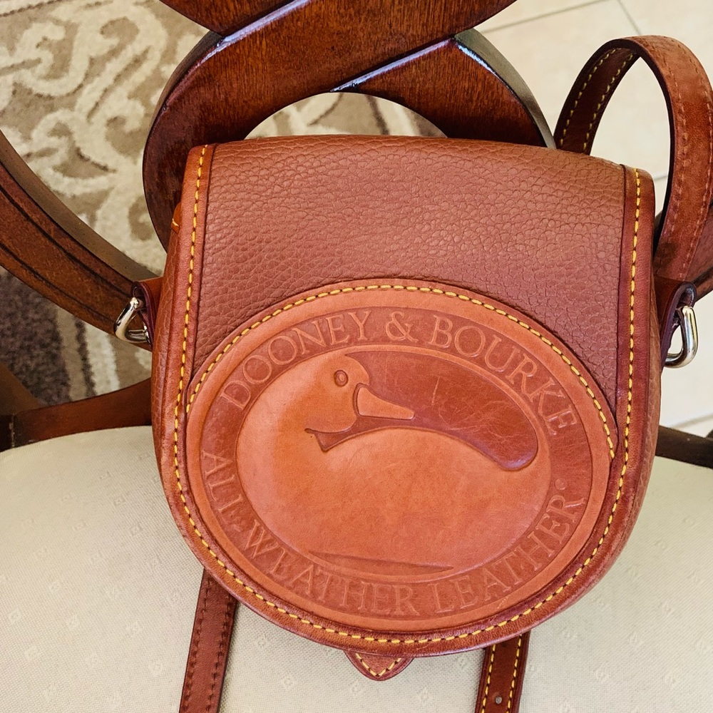 Dooney & Bourke Crossbody bag
